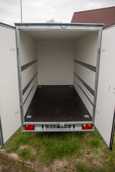 ***Wynajem przyczepki furgon/box (300x147x180) (kat.B) ***