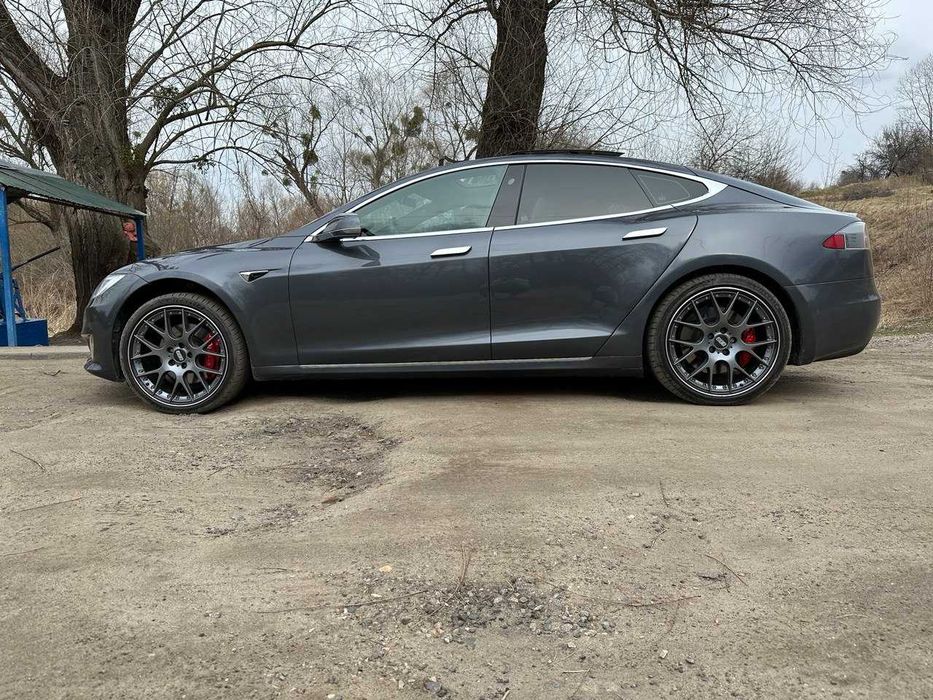 Tesla Model S P100D Ludicrous