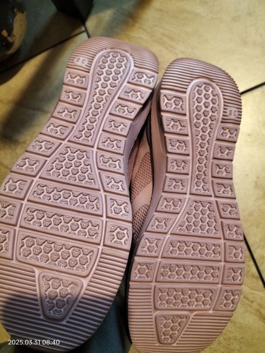 Buty sportowe r.38