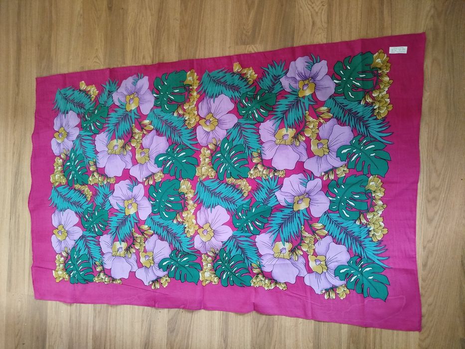 Chusta różowa tropikalna exotic Hawaii kwiaty duża