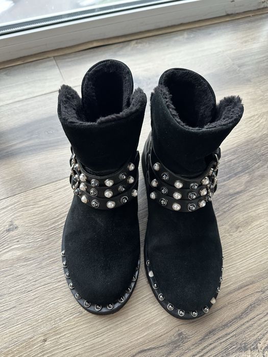 Зимові чоботи в хорошому стані