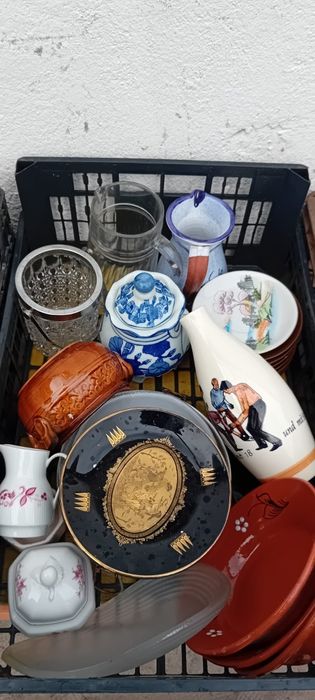 Peças de loiça para despachar