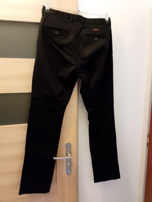 Spodnie Evolution, czarne, eleganckie, regular, rozm. 31/32