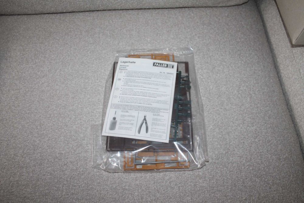 Hala Magazynowa  Faller H0