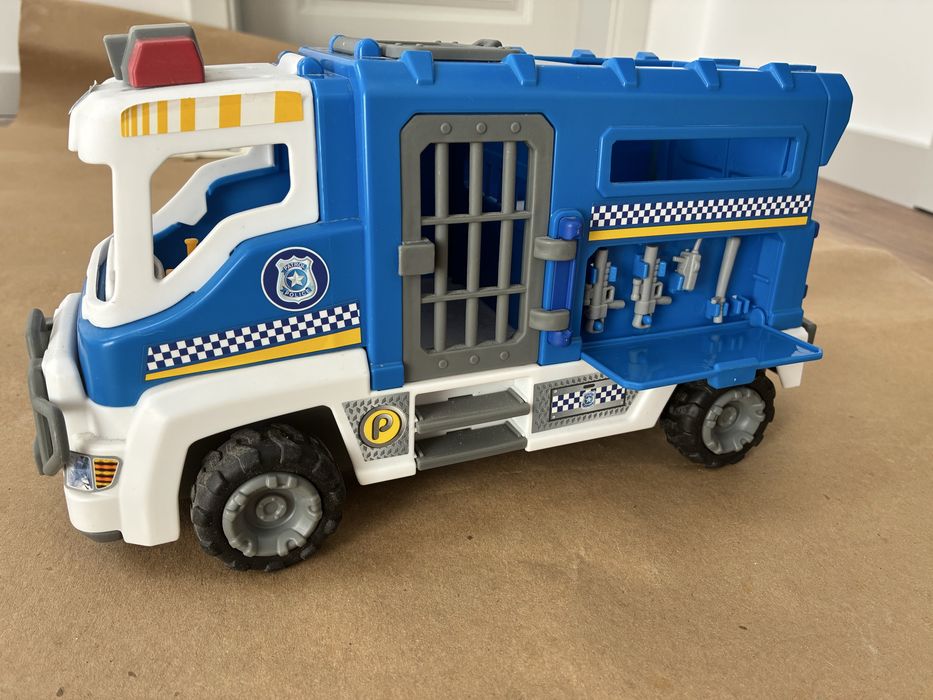 Brinquedo policia e ladrao pinypon
