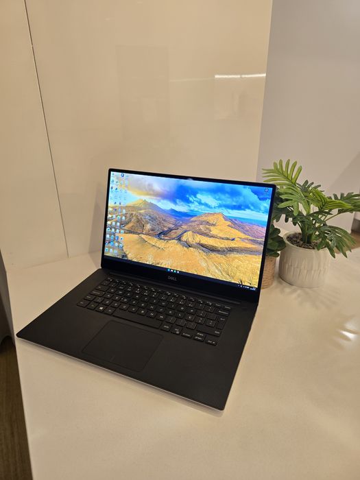 Dell XPS 15 (7590) i7 4K OLED GTX1650 16GB 512GB