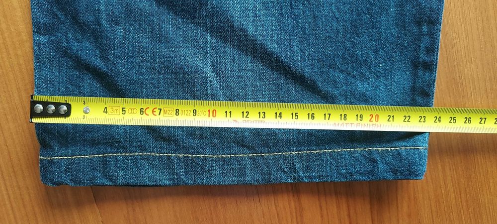 Calças de ganga homem tamanho 49 Levis