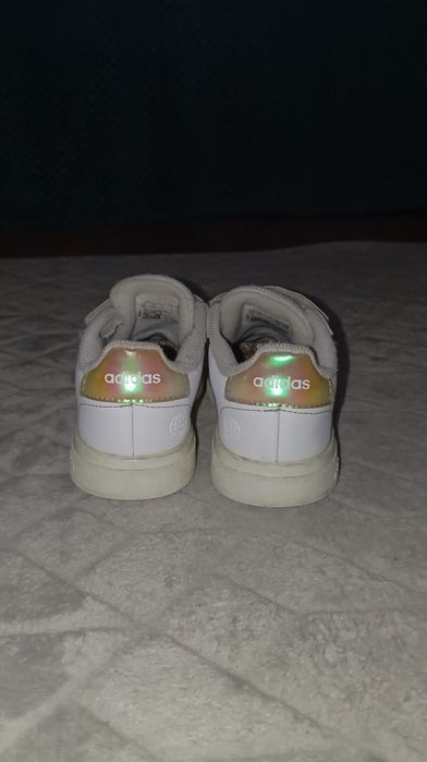 Buciki Adidas roz. 25