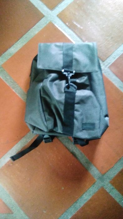 Mochila  de costas para o dia a dia