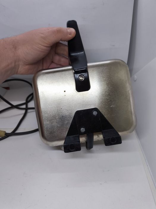 Советская электрическая вафельница ласунка электровафельница СССР