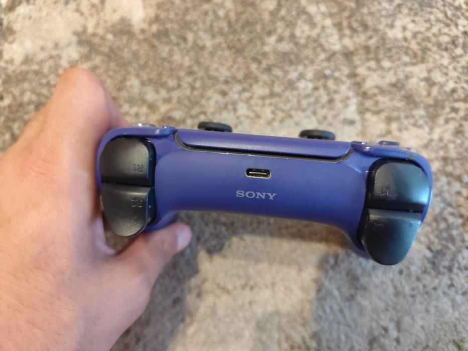 Pad od PS4 Dualsense