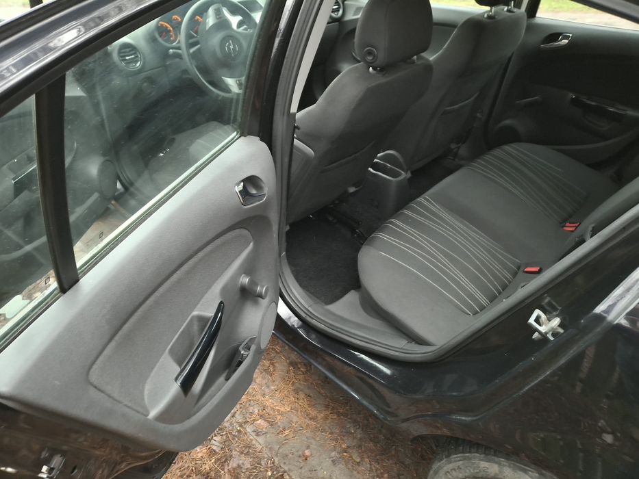 Opel Corsa 1.2b 2009