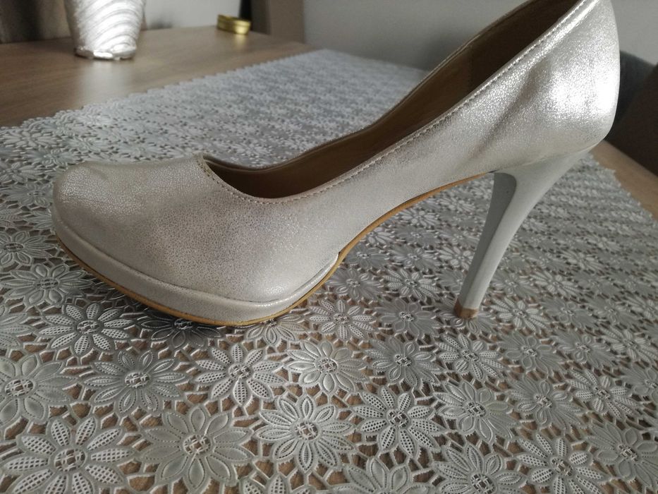 Buty szpilki 36  srebrne