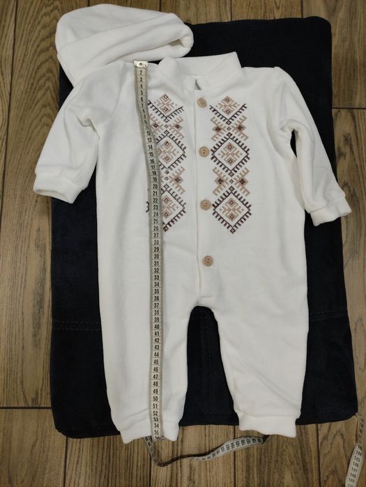 Продам костюм дитячий, вишиванка, до хрещення