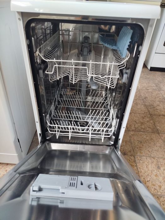 Máquina de lavar louça INDESIT