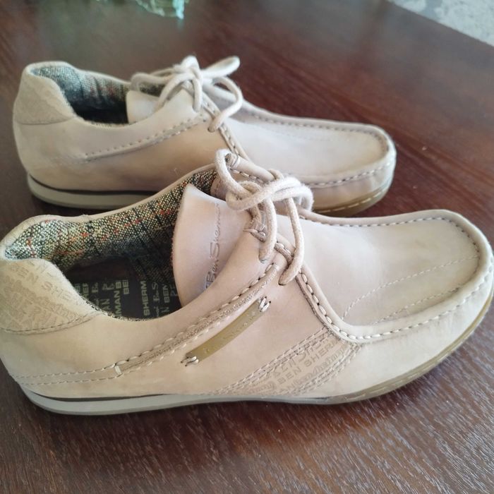 Sprzedam nowe, bardzo ładne ze skóry naturalnej buty męskie