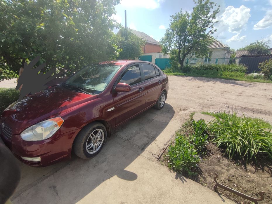 Hyundai accent  продам