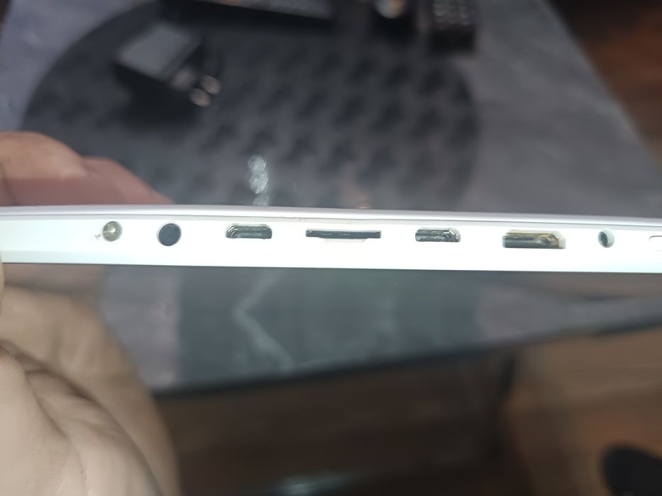 Sprzedam tablet tanio