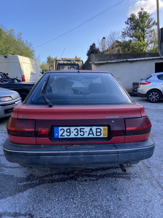 Toyota Corolla liftback para peças