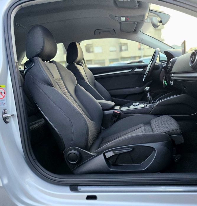 AUDI A3 8V S LINE 1.6TDI 110CV "LOOK RS3"
