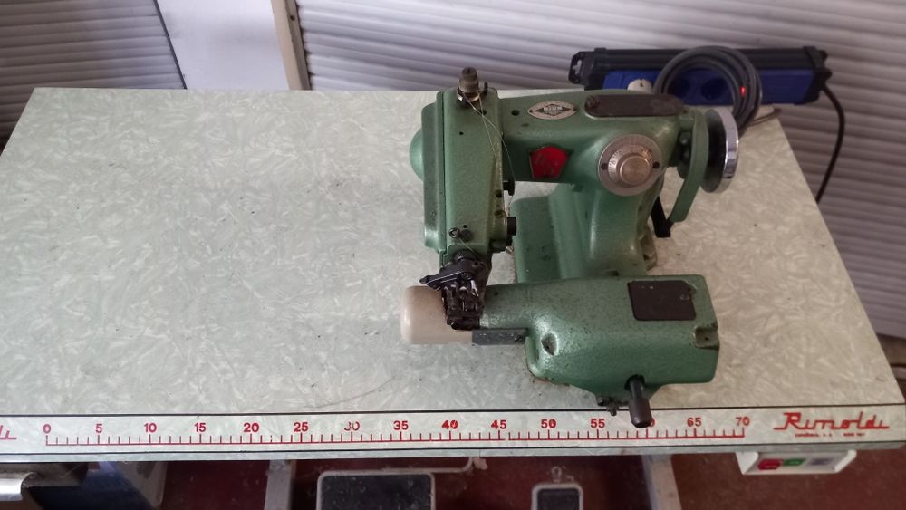Maquina custura para casa