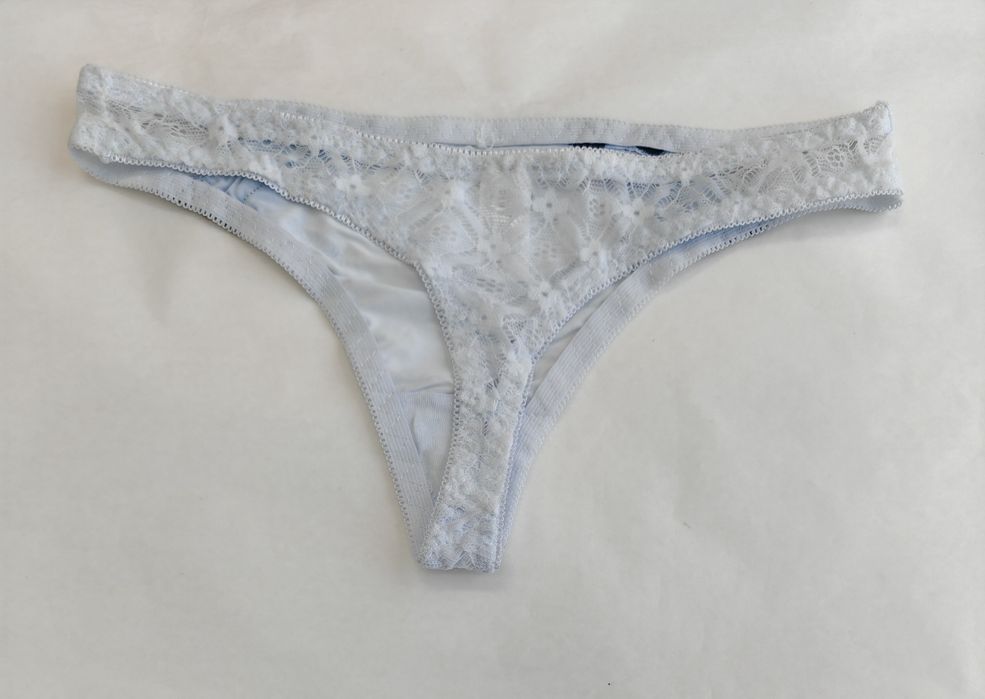 Stringi damskie M