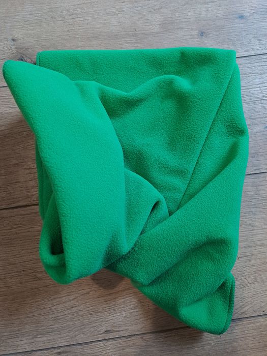 Zielony kocyk. Pled do legowiska, polar 68x 47 cm