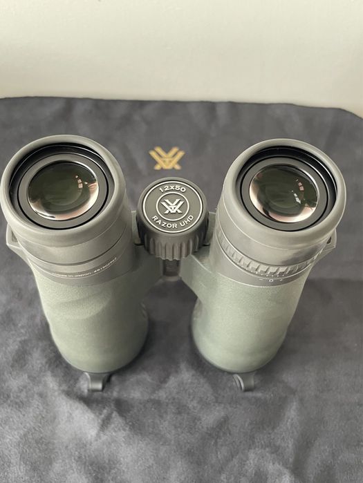 Бинокль Vortex Razor UHD 12x50