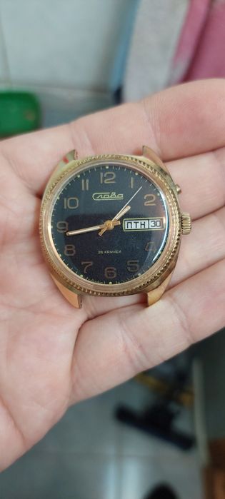 Часы наручные очень точно идут механизм хороший и вид приличный