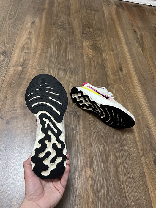 Чоловічі кросівки Nike React Infinity Run Fk 2 White DJ5395-100 Розмір EU 42.5, устілка 27 см