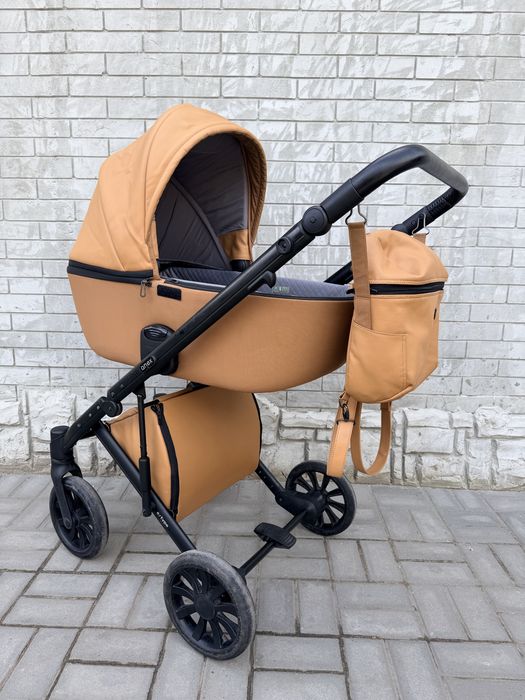 Продам коляску 2 в 1 Anex