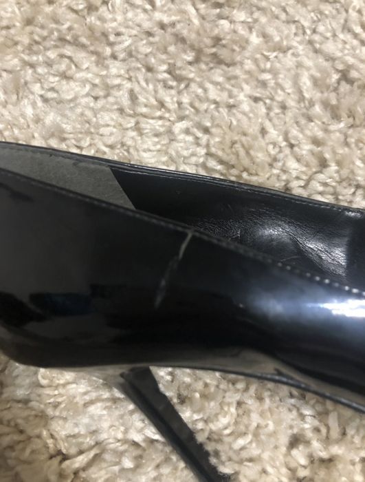Продам жіночі туфлі GUESS