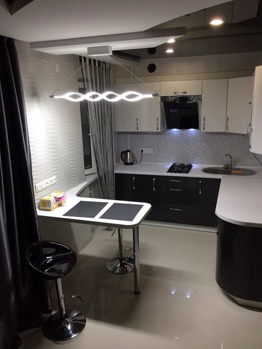 Почасово, сутки, квартира ТЦ Україна, малий ринок, ЛЮКС центр міста