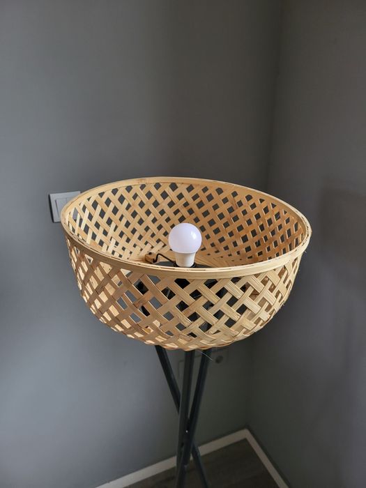 Candeeiro de pé Homa