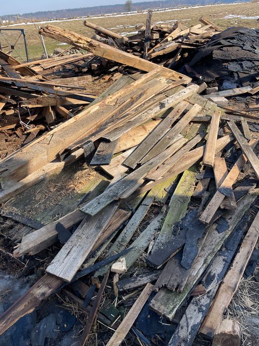 Deski z demontażu stodoły oddam