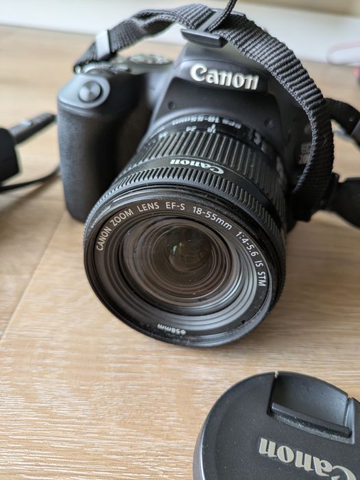 Kit Canon 200D com lente 18-55mm + Lentes 24mm f2.8 e 50mm F1.8