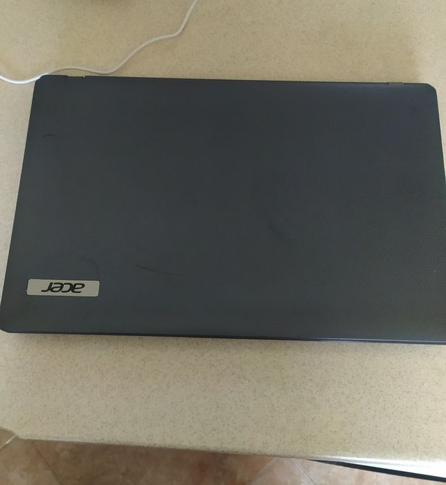 Acer aspire 5250 повністю в сборі корпус