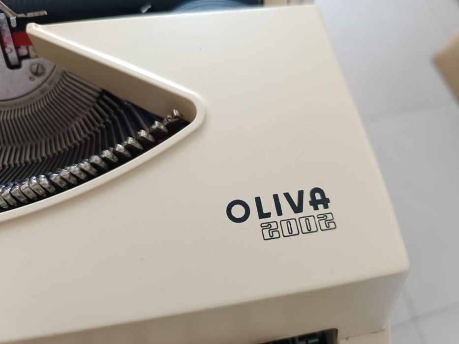 Maquina de escrever antiga