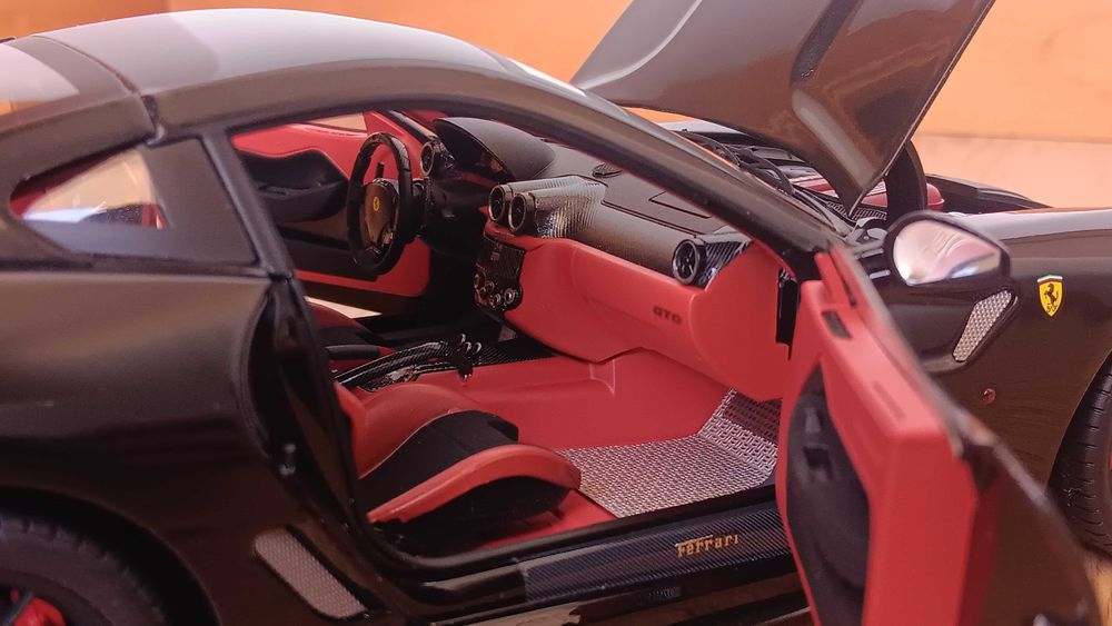 Miniatura Ferrari 599 gto