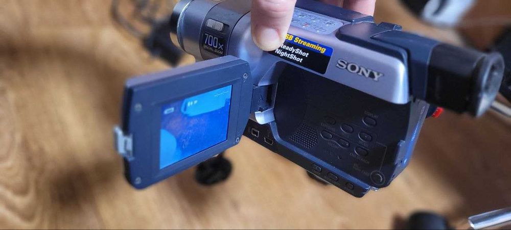 Продам 2 неробочі камери Sony/Samsung  під відновлення/на запчастини