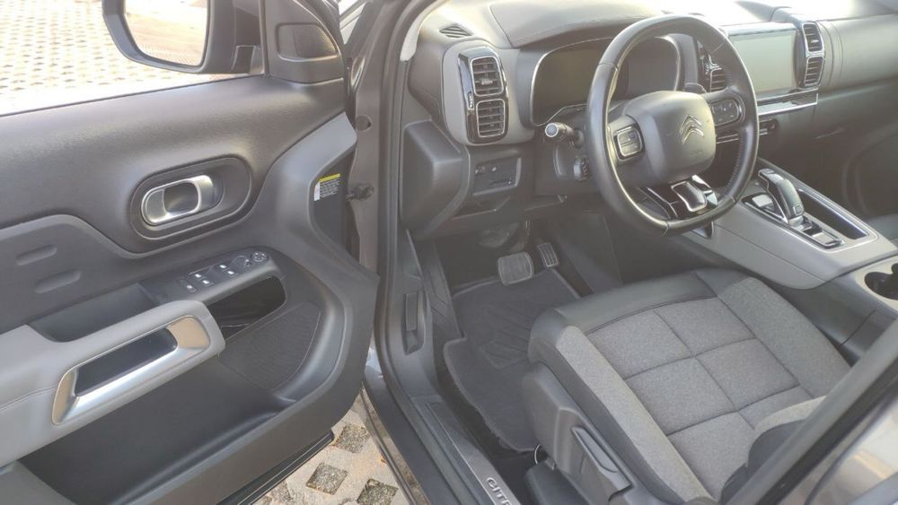 Citroën C5 Aircross Automático • SUV Premium • Conforto e Elegância