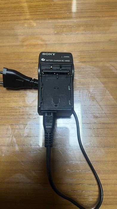 Carregador e cabo de alimentação Sony-BC-VM50