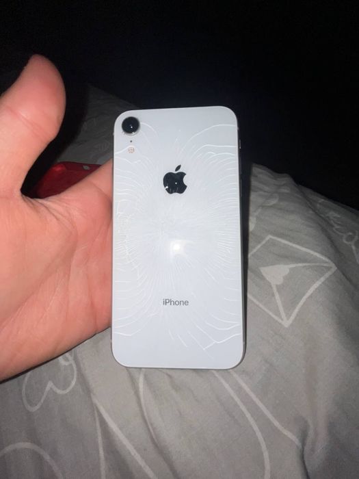 Продам iPhone xr 64gb