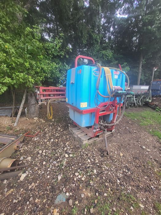 Opryskiwacz biardzki 1000l 15m