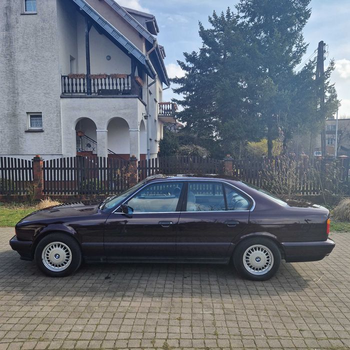 Samochód osobowy BMW E34