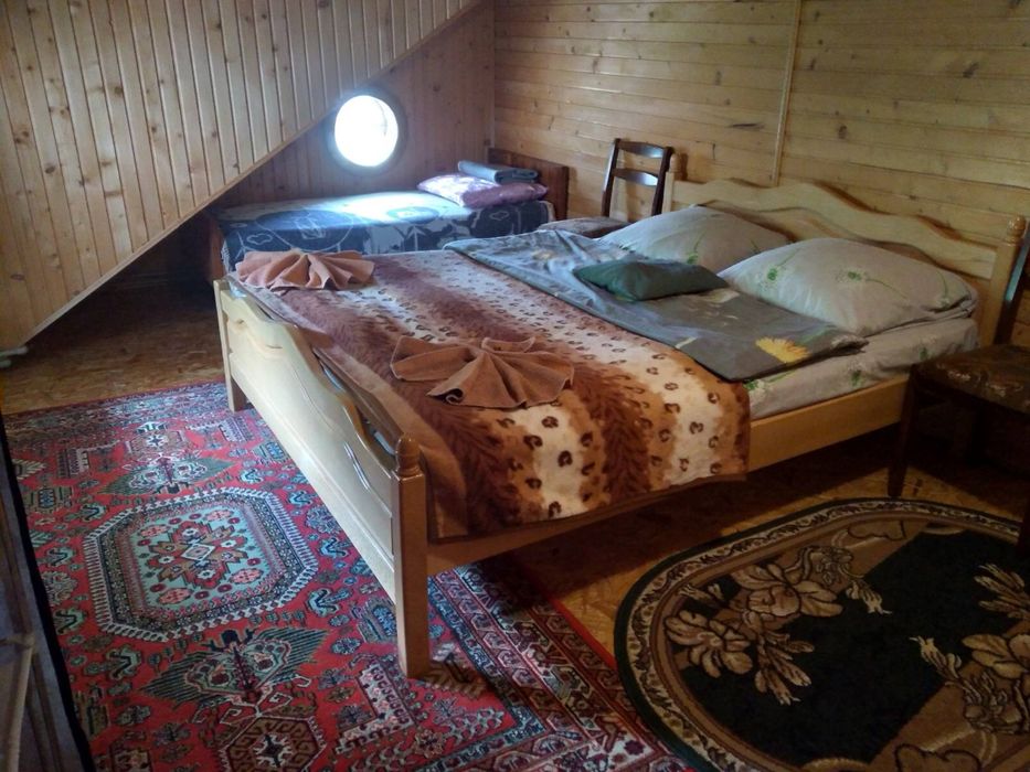 Відпочинок в Яремче . У Батьківській Хаті.