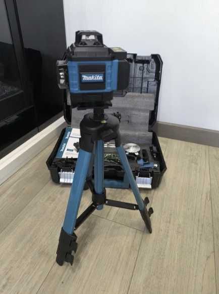 Promoção -60%  Nivel Laser auto-nivelante 16 Linhas verde, Makita.