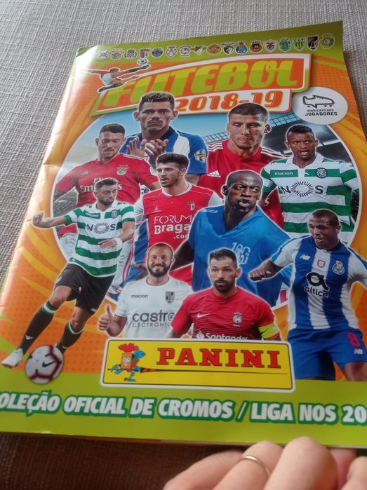 Caderneta da panini 18-19 completa