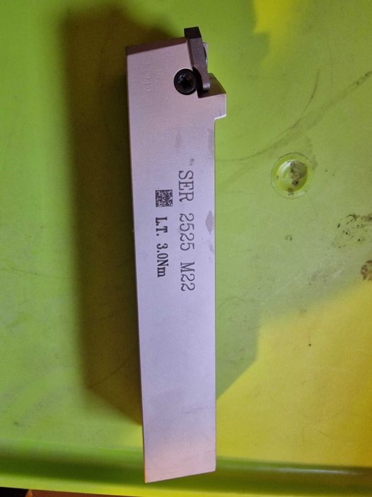 glowica D63  oraz noze do gwintowania