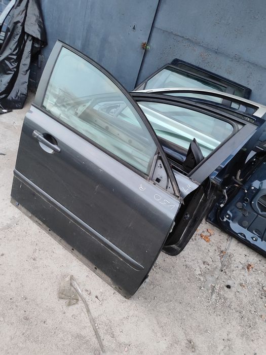 Дверь передняя задняя левая правая двері Volvo V50 2004-2010 разборка
